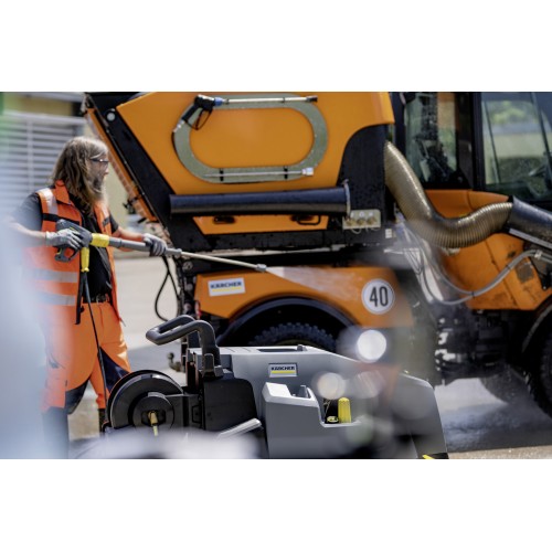 Аппарат высокого давления Karcher HDS 6/15 C Аппарат высокого давления Karcher HDS 6/15 C