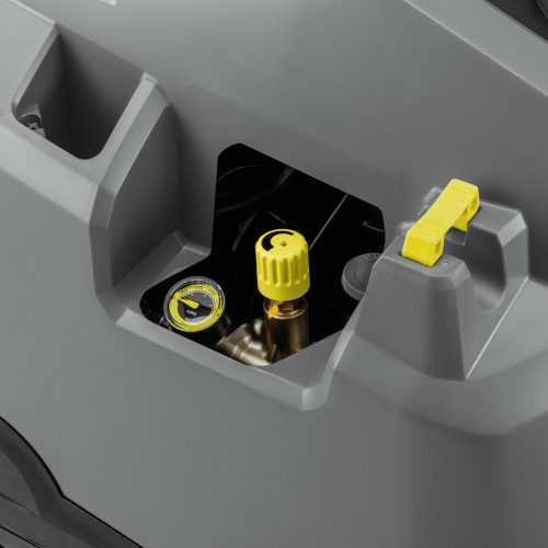 Аппарат высокого давления Karcher HDS 6/15 C Аппарат высокого давления Karcher HDS 6/15 C