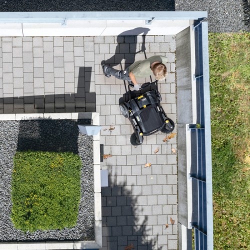 Подметальная машина Karcher KM 70/20 C 2SB Go!Further