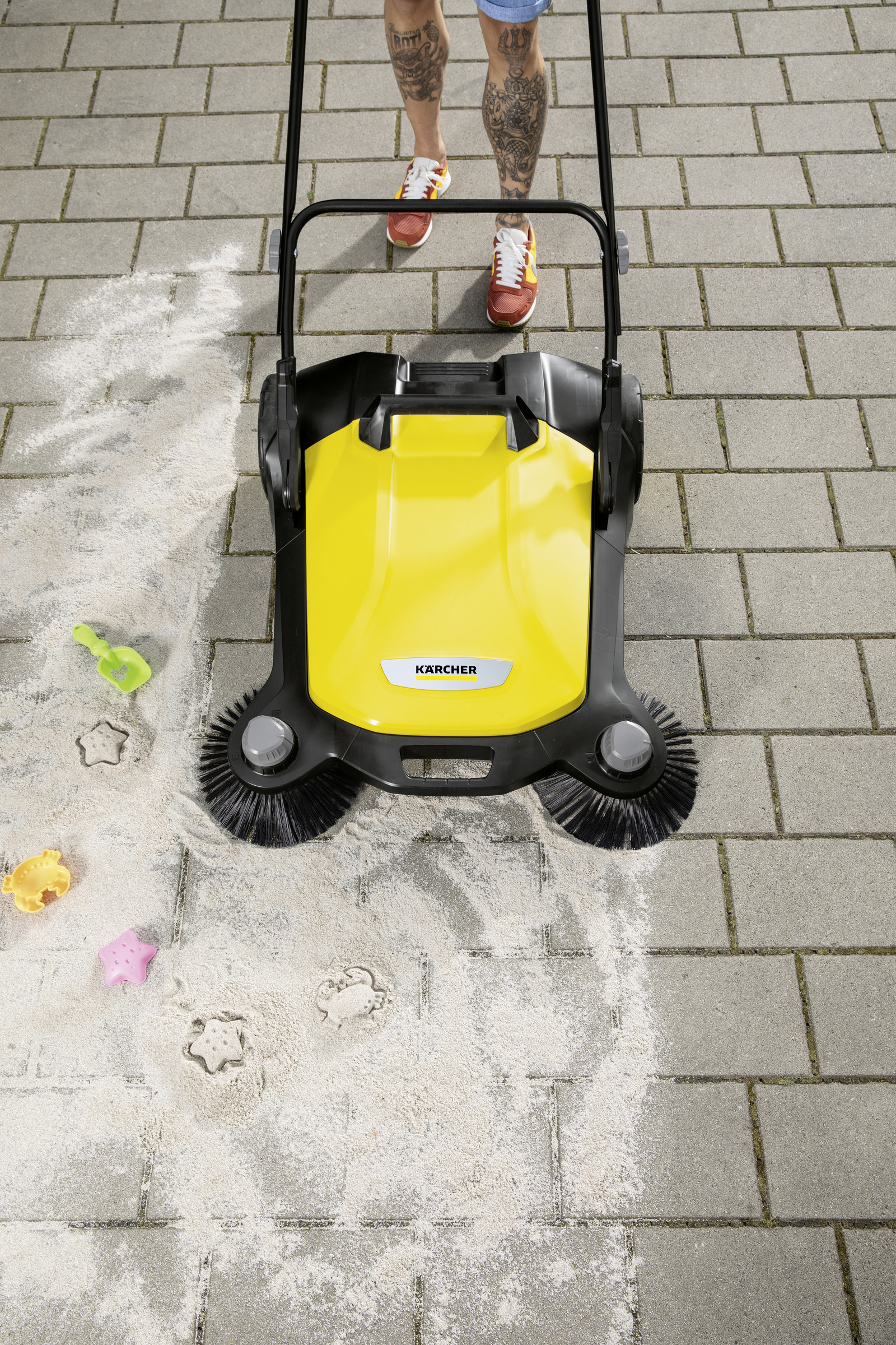 Ручная подметальная машина Karcher S 6 Twin – цена, описание, характеристики