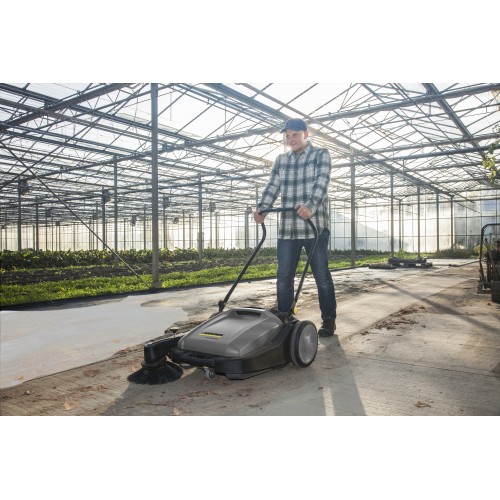 Подметальная машина Karcher KM 70/20 C