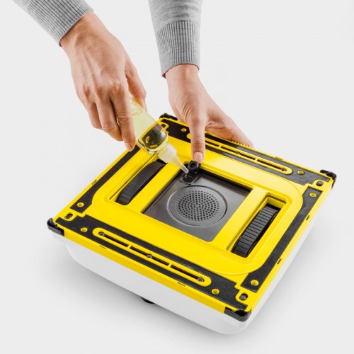 Робот-пылесос с функцией влажной уборки Karcher RCW 4