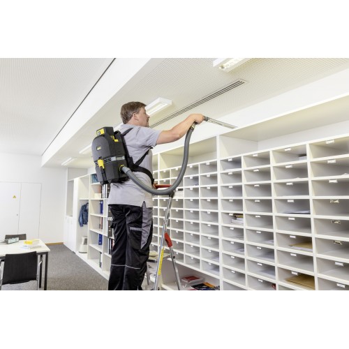 Аккумуляторный пылесос Karcher BVL 3/1 Bp Pack